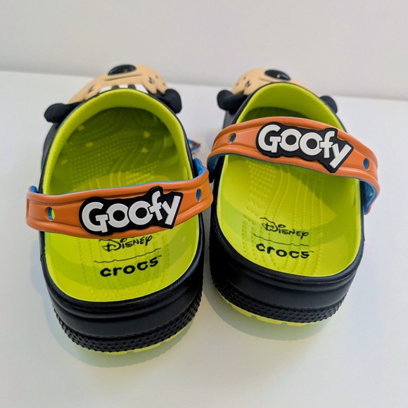 Goofy DISNEY + Crocs Collab - Picture 4 of 4